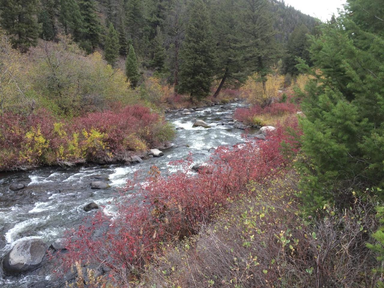 Boulder Creek Lodge Maxville Buitenkant foto